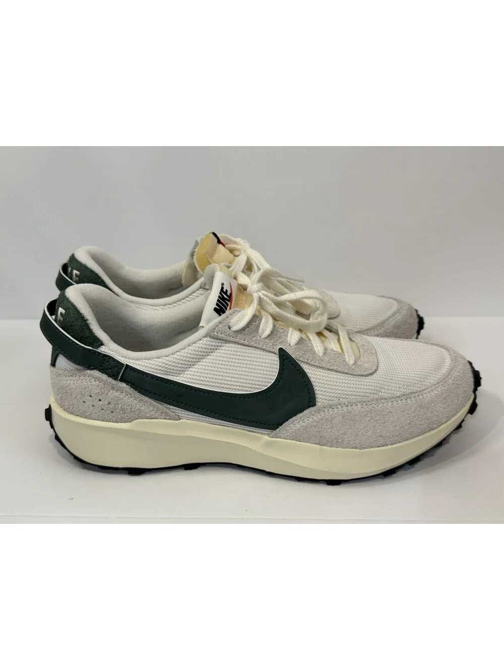 Nike Shoes Women's 6 Waffle Debut Vintage White/Vintage Green DX2931-101 New